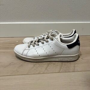 Adidas Originals Stan Smith White & Navy - Women’s Size 7 / Men’s Size 5
